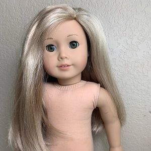 Retired American g doll Isabelle **MAKE AN OFFER*^
